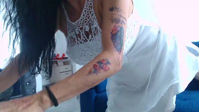 KimberlyBirdx live cam on Cam4