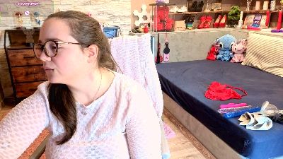KimberlyCaprice live cam on Cam4