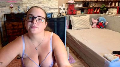 KimberlyCaprice live cam on Cam4