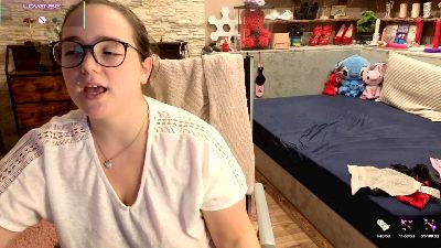 KimberlyCaprice live cam on Cam4