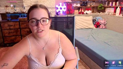KimberlyCaprice live cam on Cam4