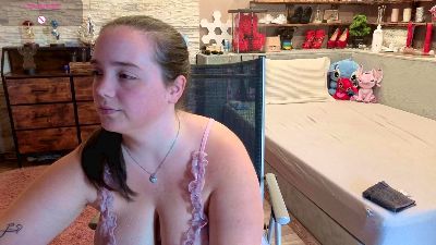 KimberlyCaprice live cam on Cam4