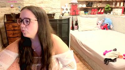 KimberlyCaprice live cam on Cam4