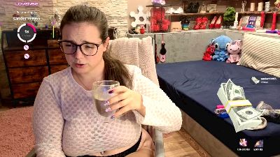 KimberlyCaprice live cam on Cam4