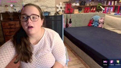 KimberlyCaprice live cam on Cam4