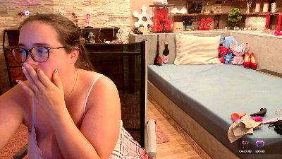 KimberlyCaprice live cam on Cam4