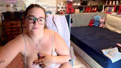 KimberlyCaprice live cam on Cam4