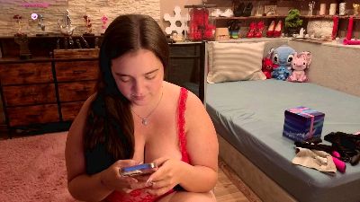 KimberlyCaprice live cam on Cam4
