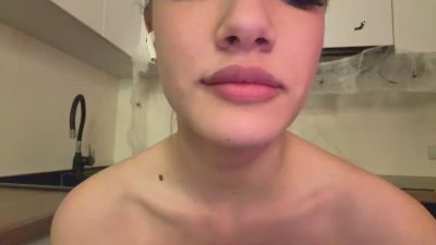 KimberlyVong live cam on Cam4