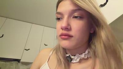KimberlyVong live cam on Cam4