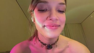 KimberlyVong live cam on Cam4