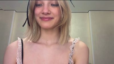 KimberlyVong live cam on Cam4