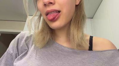 KimberlyVong live cam on Cam4