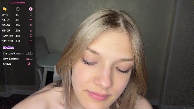 KimberlyVong live cam on Cam4