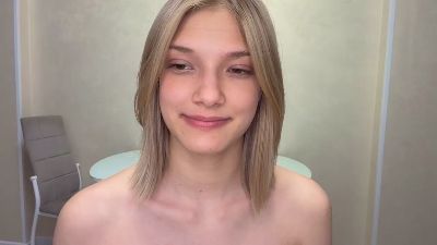 KimberlyVong live cam on Cam4