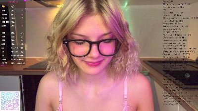 KimberlyVong live cam on Cam4