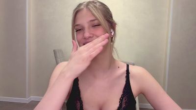 KimberlyVong live cam on Cam4