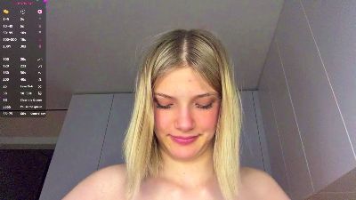 KimberlyVong live cam on Cam4