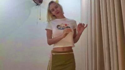 KimiHusseini live cam on Cam4