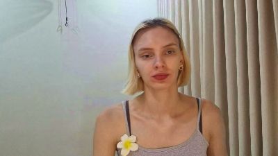 KimiHusseini live cam on Cam4