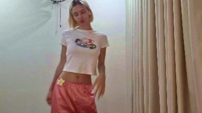 KimiHusseini live cam on Cam4