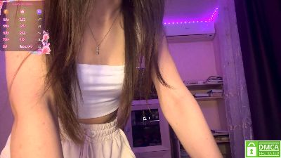 KinaVillaneuva live cam on Cam4
