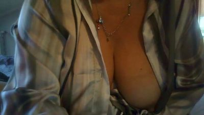 Kindella74 live cam on Cam4