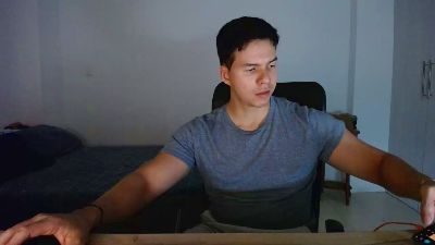 KingAlejandro live cam on Cam4