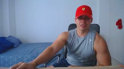 KingAlejandro live cam on Cam4