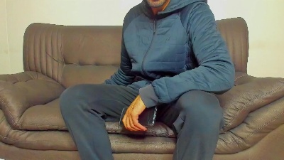 KingAura9 live cam on Cam4