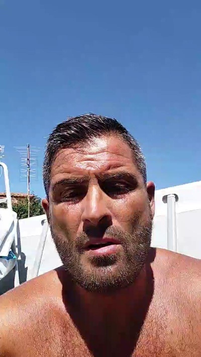 Kingbull1900 live cam on Cam4