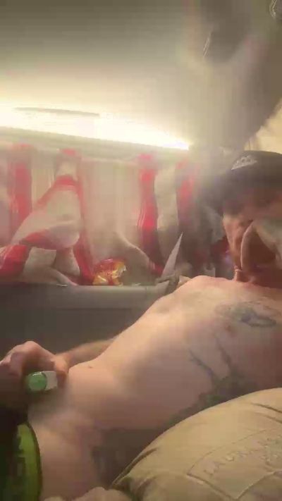 Kinglife87 live cam on Cam4