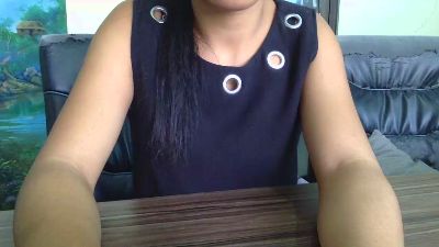 KinkyAmora live cam on Cam4