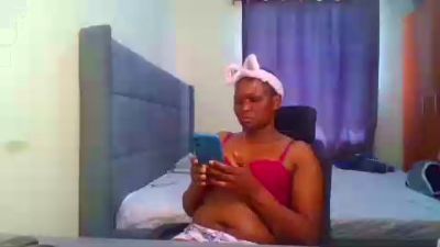 Kinky_Naya live cam on Cam4