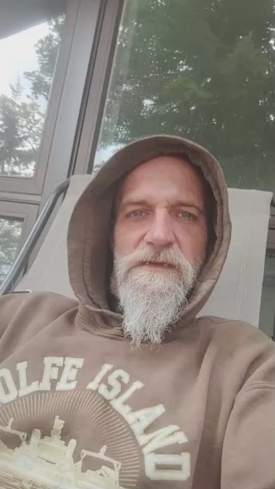 Kinky_canuck1 live cam on Cam4