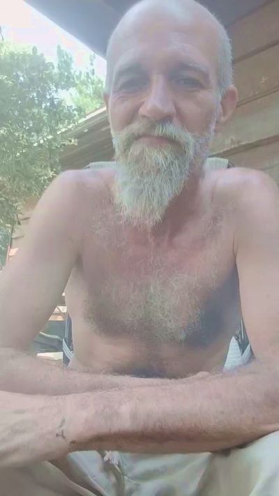 Kinky_canuck1 live cam on Cam4