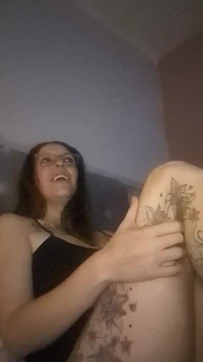 Kinky_isabella live cam on Cam4