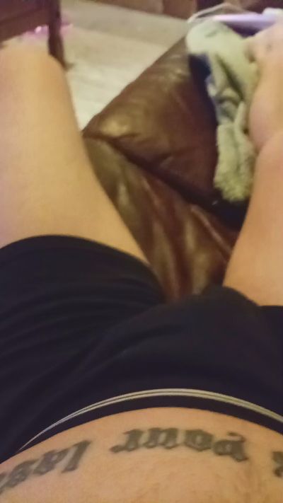 Kinkycouple2753 live cam on Cam4