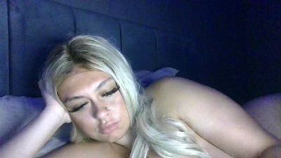 Kinkykayx live cam on Cam4
