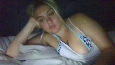 Kinkykayx live cam on Cam4