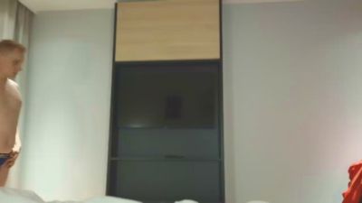 Kinkyroboy live cam on Cam4