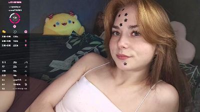 KiraAlvarran live cam on Cam4