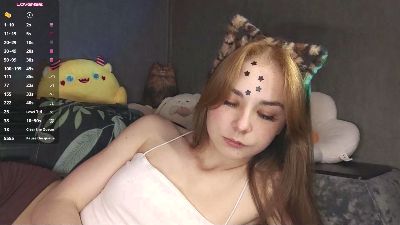 KiraAlvarran live cam on Cam4