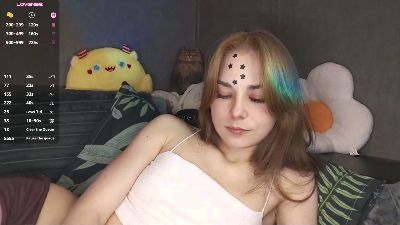 KiraAlvarran live cam on Cam4