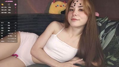 KiraAlvarran live cam on Cam4