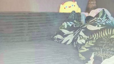 KiraAlvarran live cam on Cam4