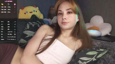 KiraAlvarran live cam on Cam4