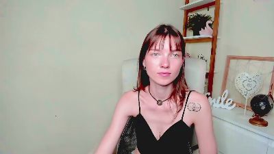 KiraBliss live cam on Cam4