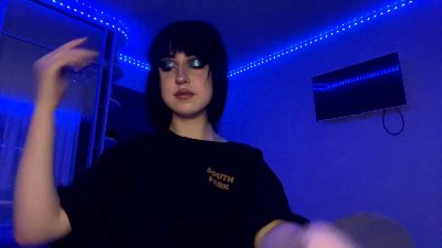 KiraLowkey live cam on Cam4