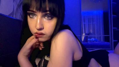 KiraLowkey live cam on Cam4